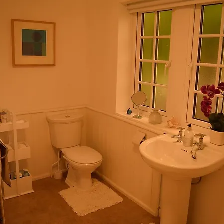 Holly House * Settle